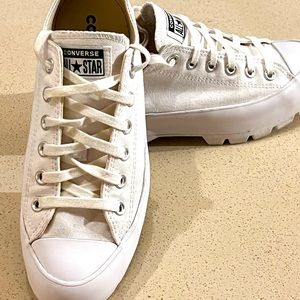 Converse white platform tenis shoes